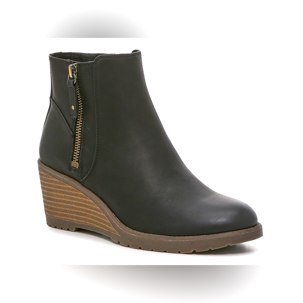Dr. Scholl's Chloe wedge bootie
